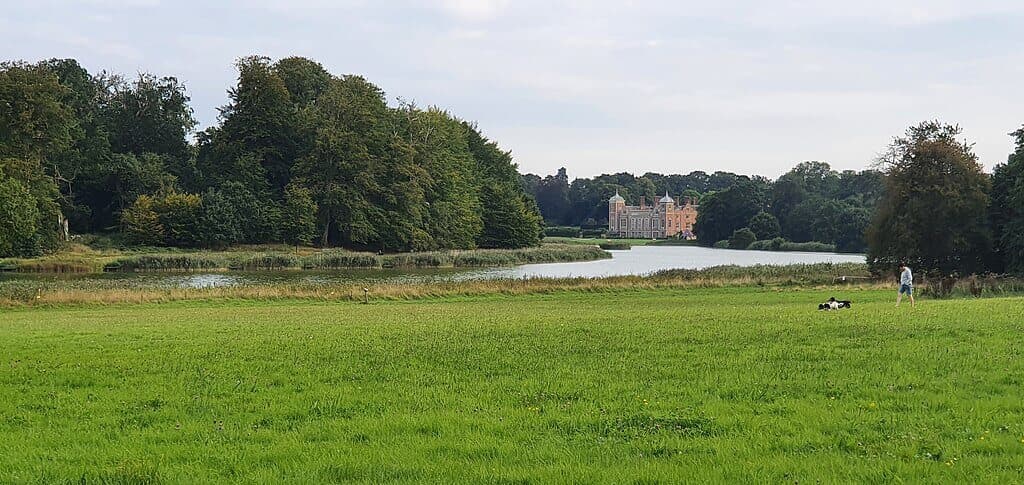 Blickling Estate Park & Lake Walk