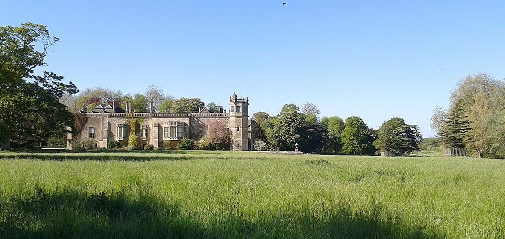 Lacock Abbey and Countryside Loop