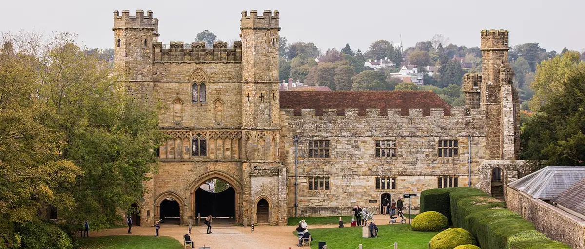 1066 Battle of Hastings, Abbey and Battlefield