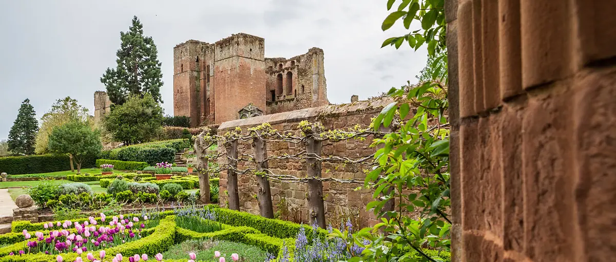 Kenilworth Castle and Elizabethan Garden