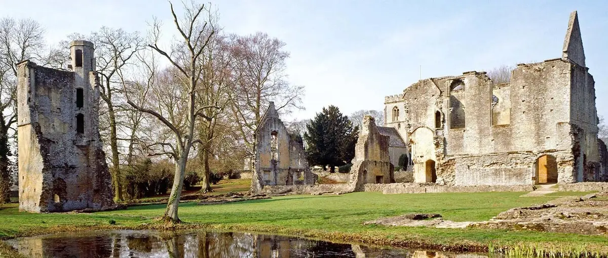 Minster Lovell Hall and Dovecote