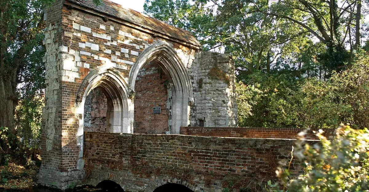 Waltham Abbey Gatehouse and Bridge