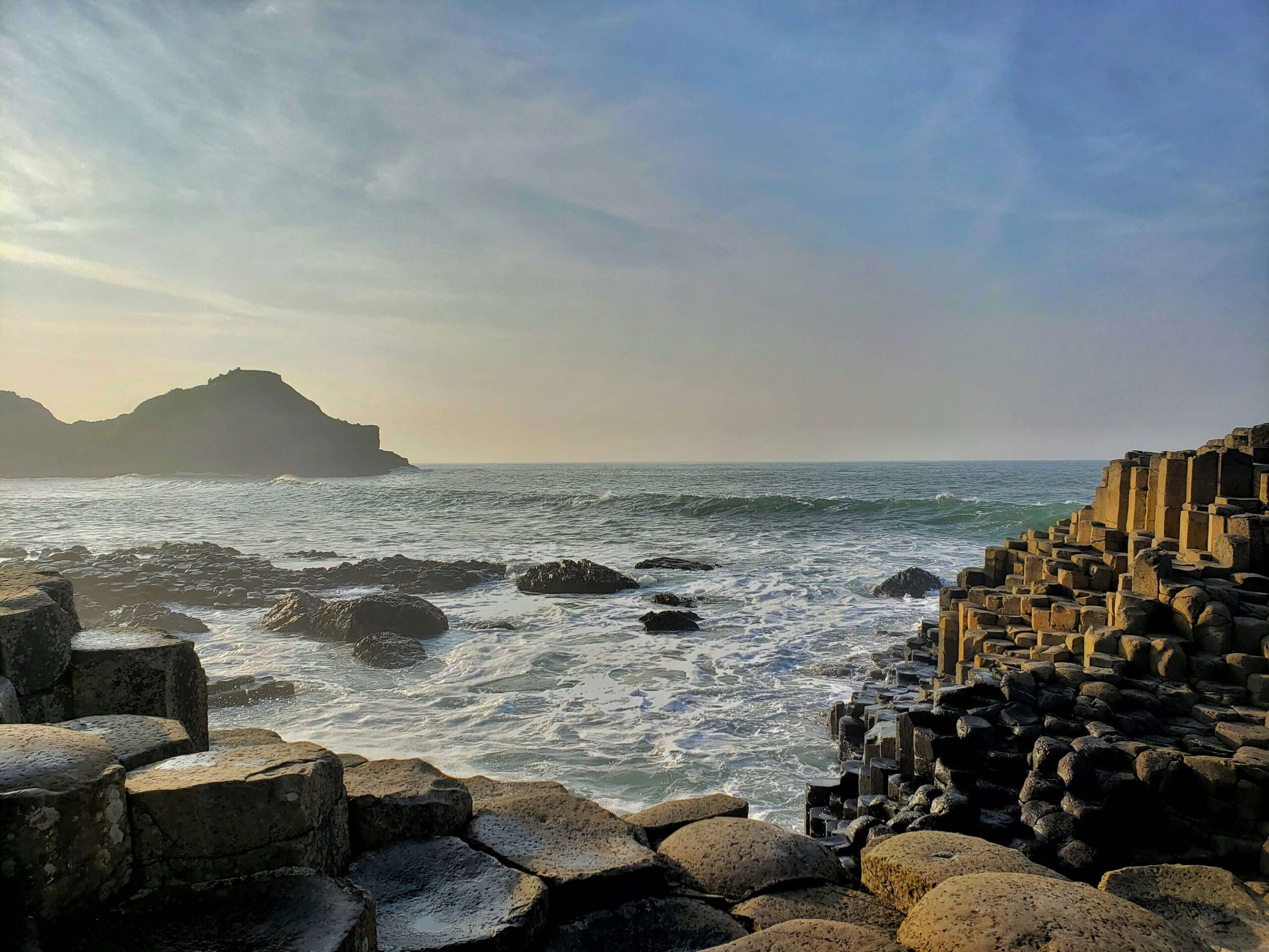 The Giants Causeway inm Northern Ireland, one of the key stops of this dog friendly road trip