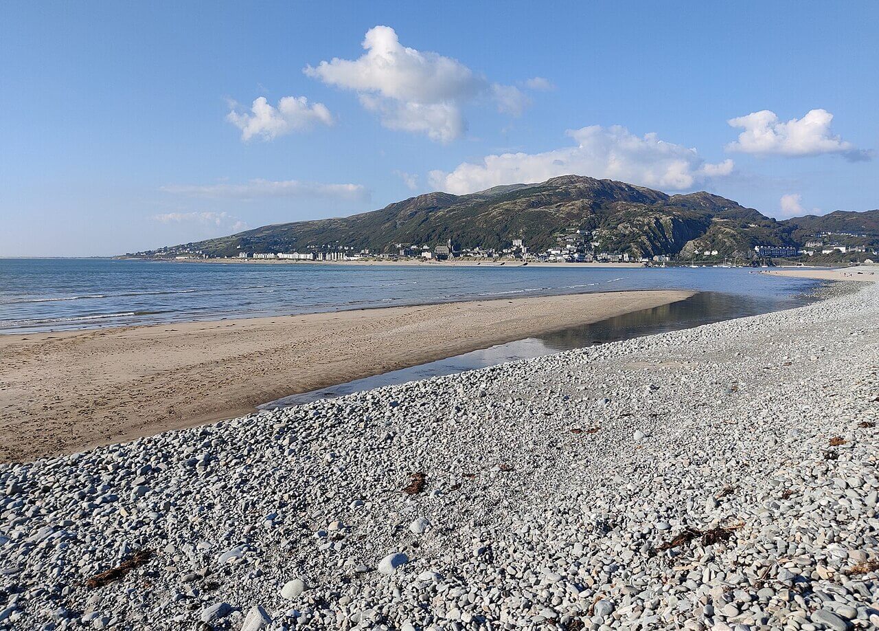 Fairbourne Beach