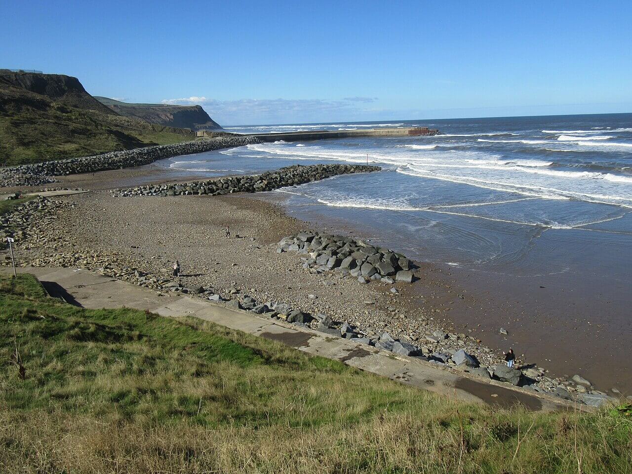 Skinningrove Beach