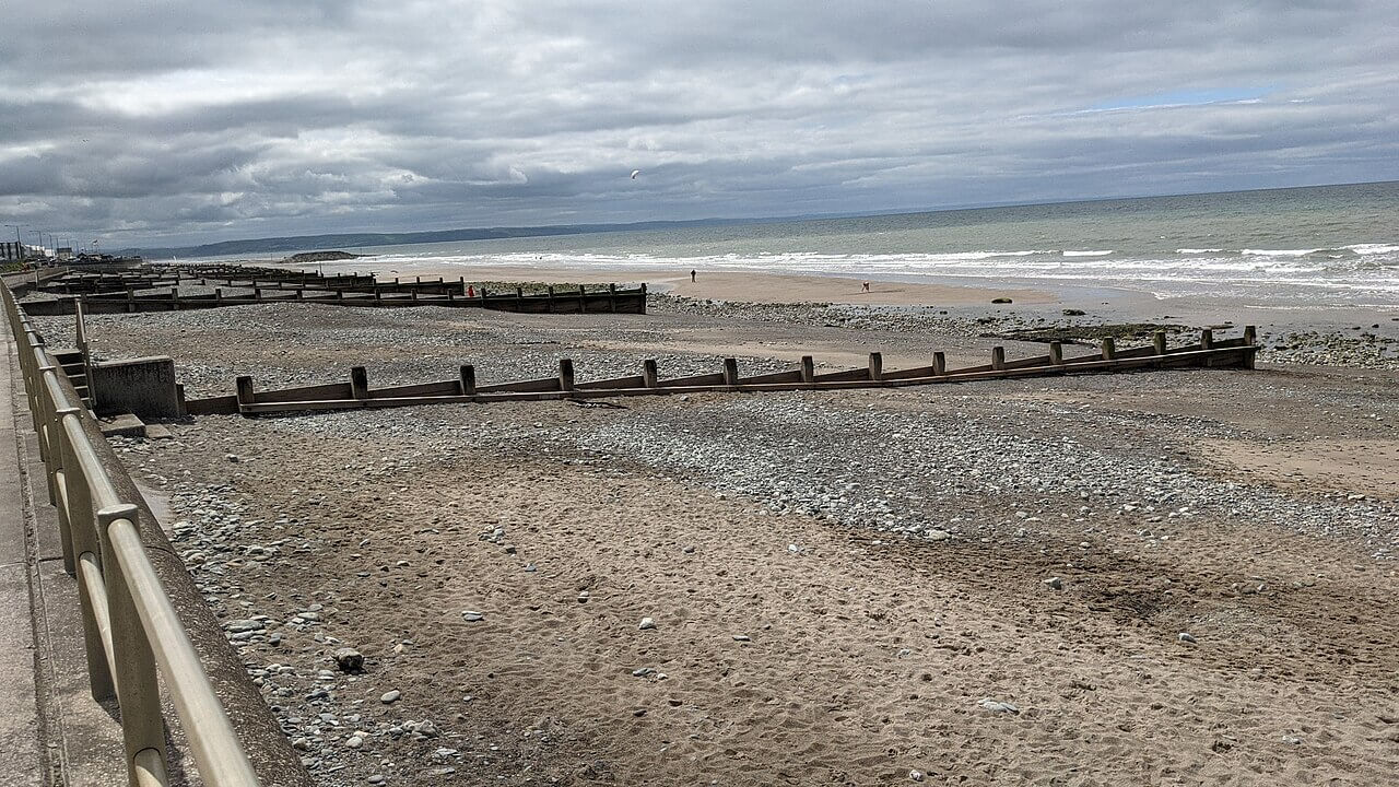 Tywyn Beach