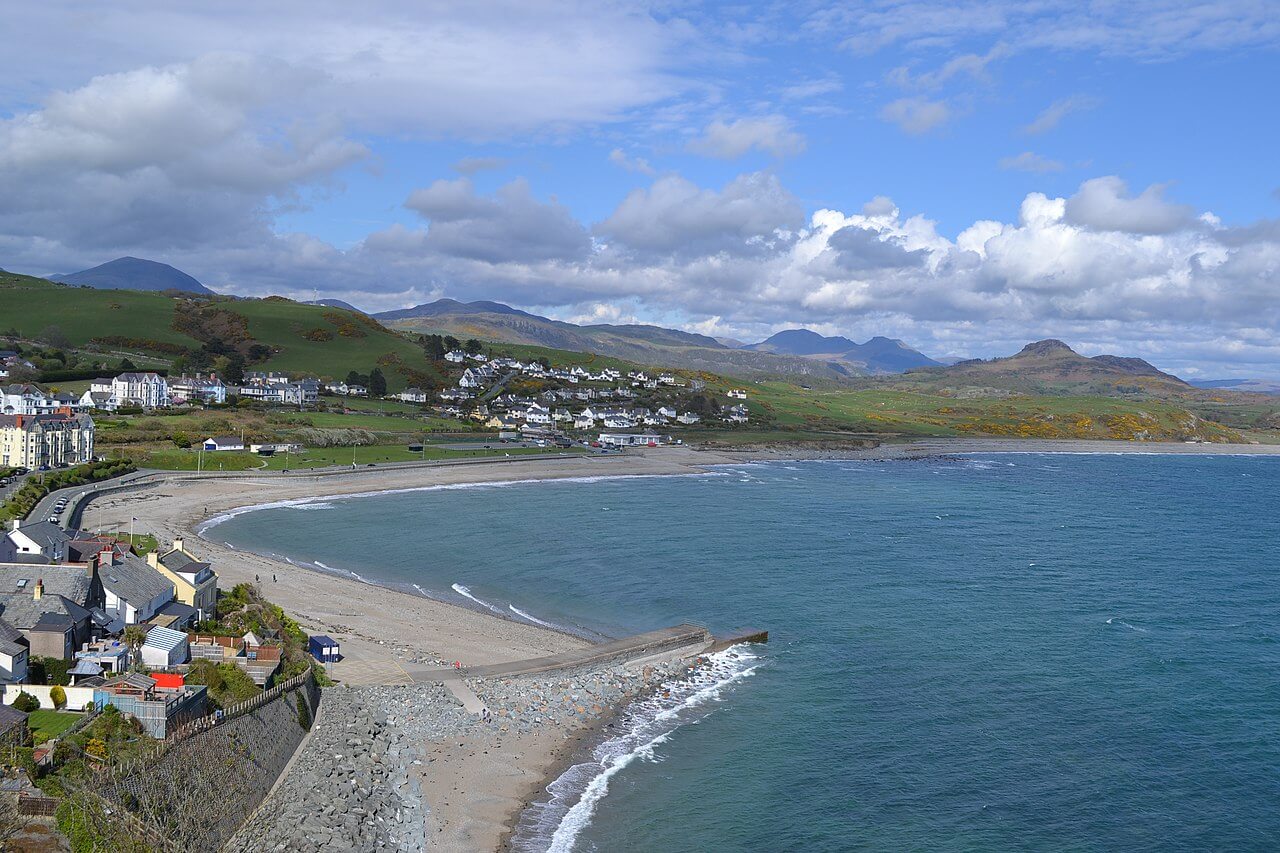 Criccieth Beach