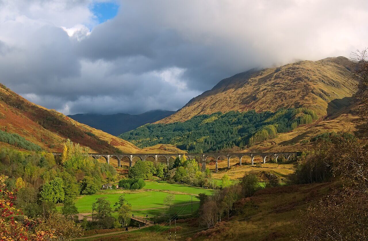 Glenfinnan Viaduct and Monument Walk