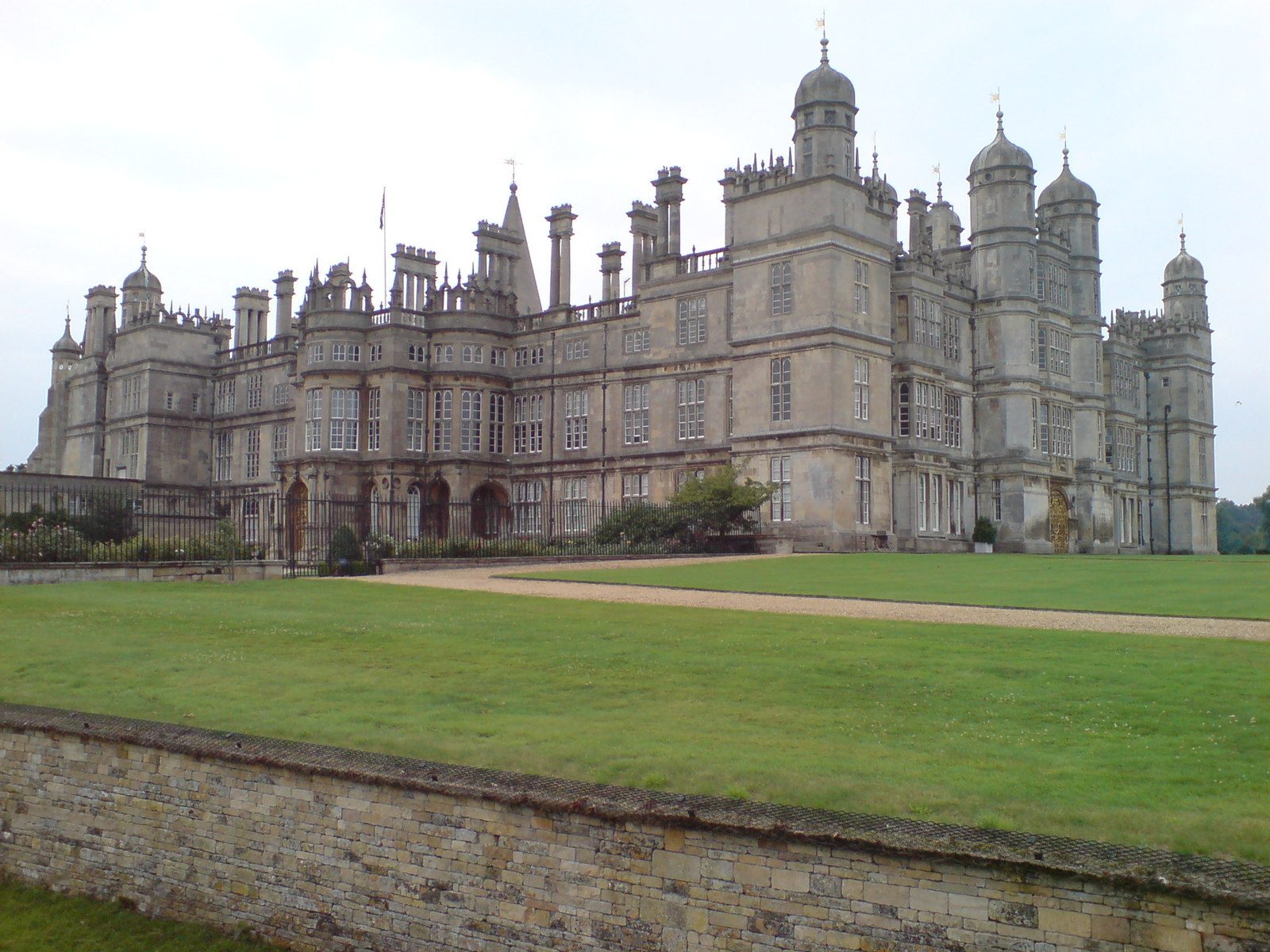 Burghley House and the River Welland Walk