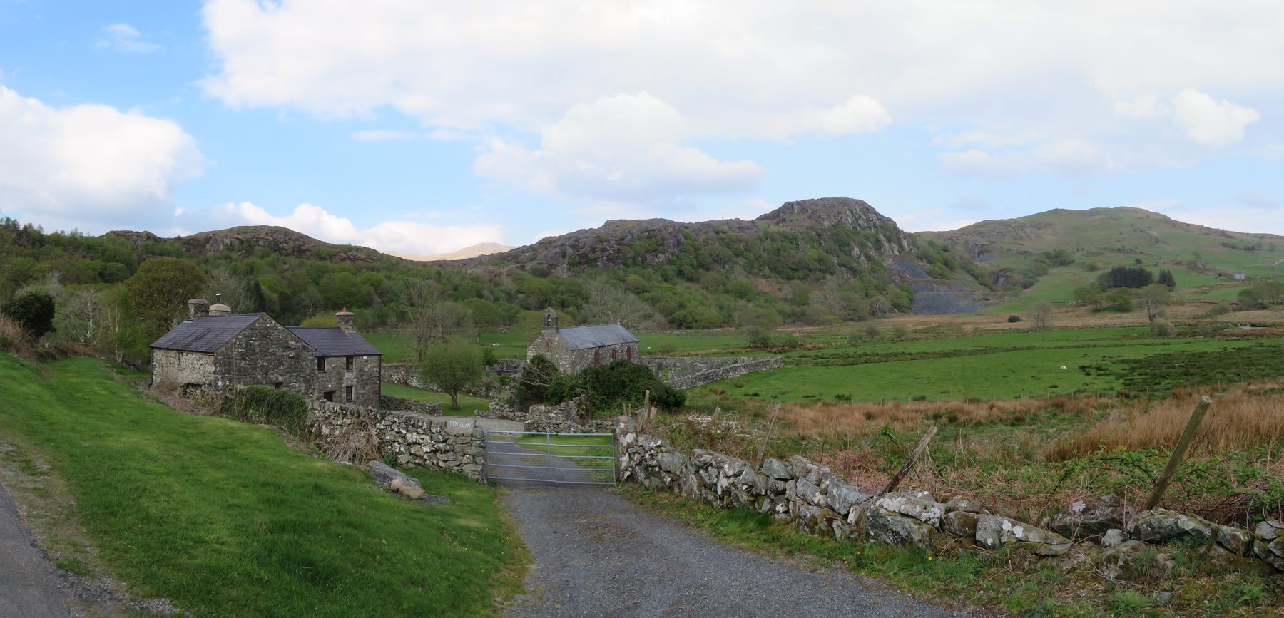 Cwm Pennant Circular Walk, Snowdonia