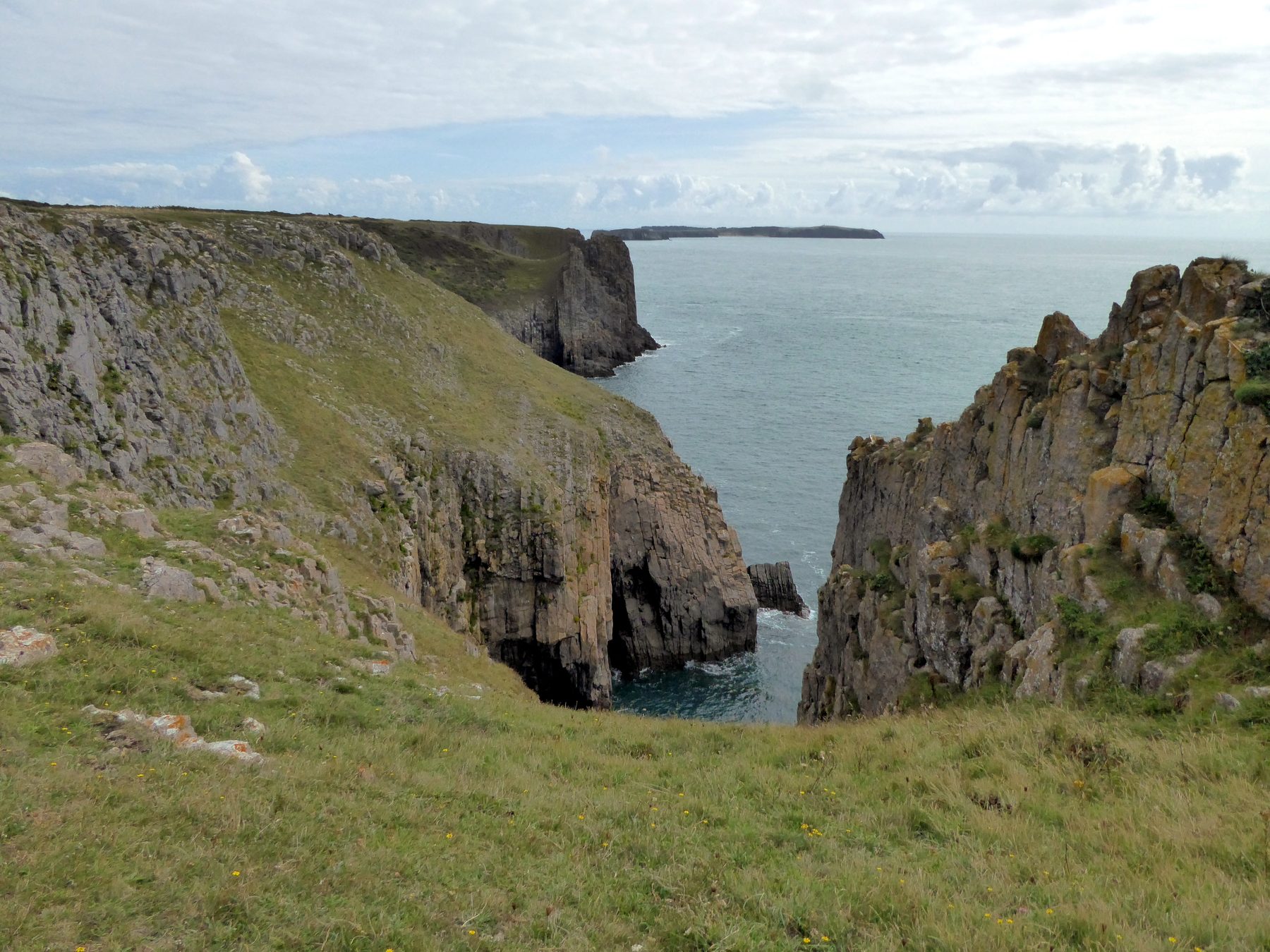 Pembrokeshire: Tenby to Lydstep Coastal Walk