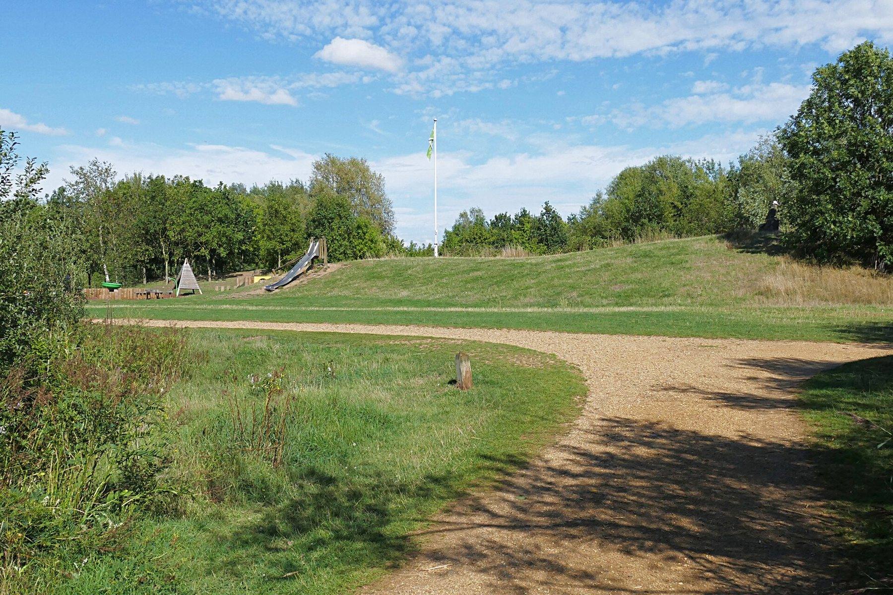 Bedfont Lakes Country Park Circular