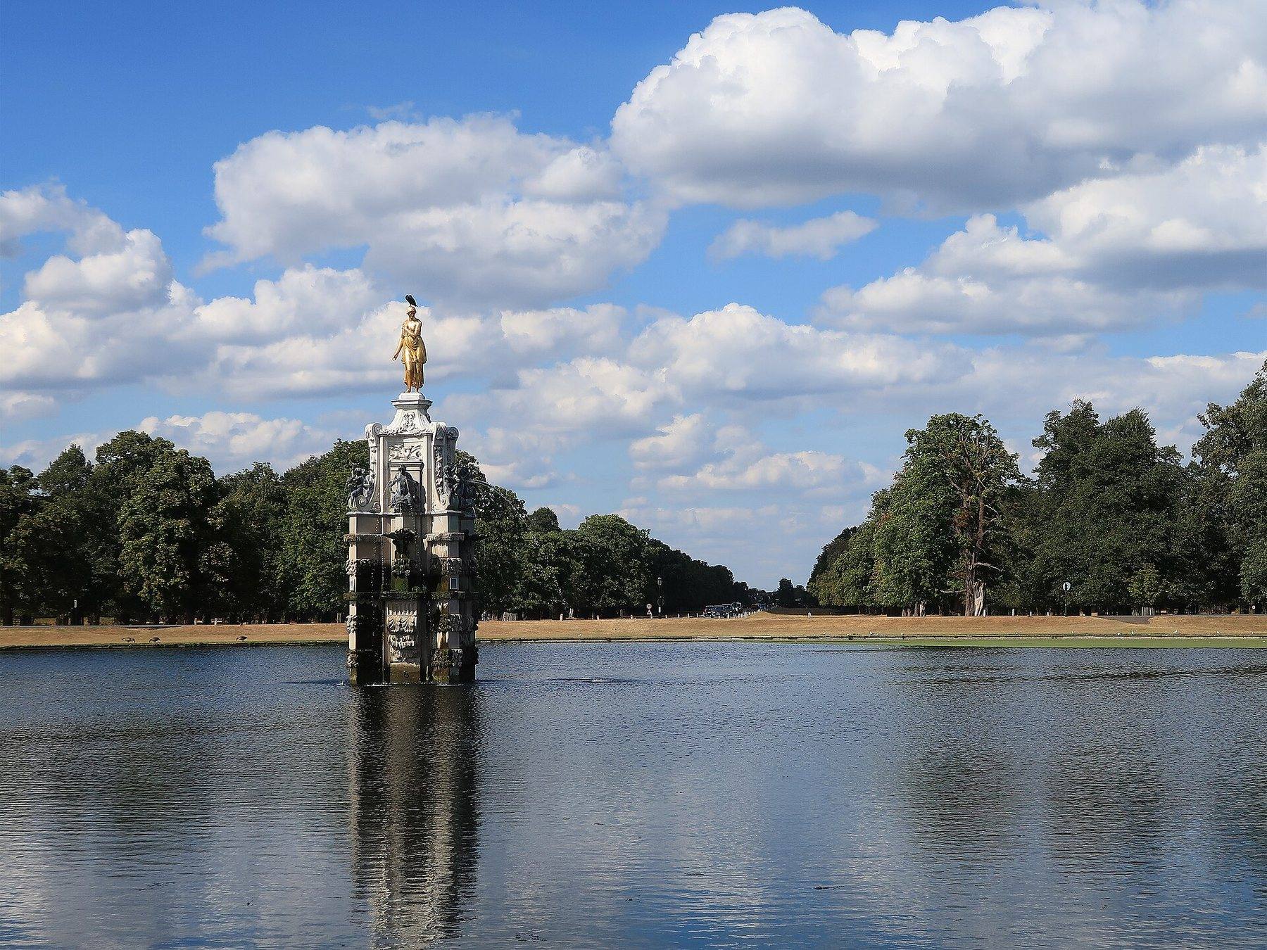 Bushy Park Diana Fountain and Ponds Circular
