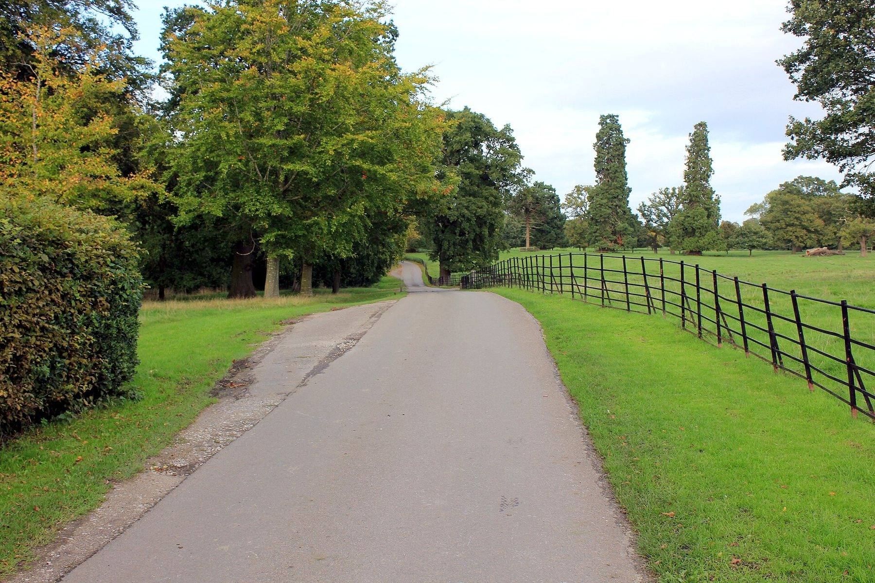 Erddig Parkland Walk