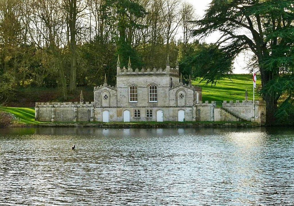 Exton Park and Fort Henry Circular Walk