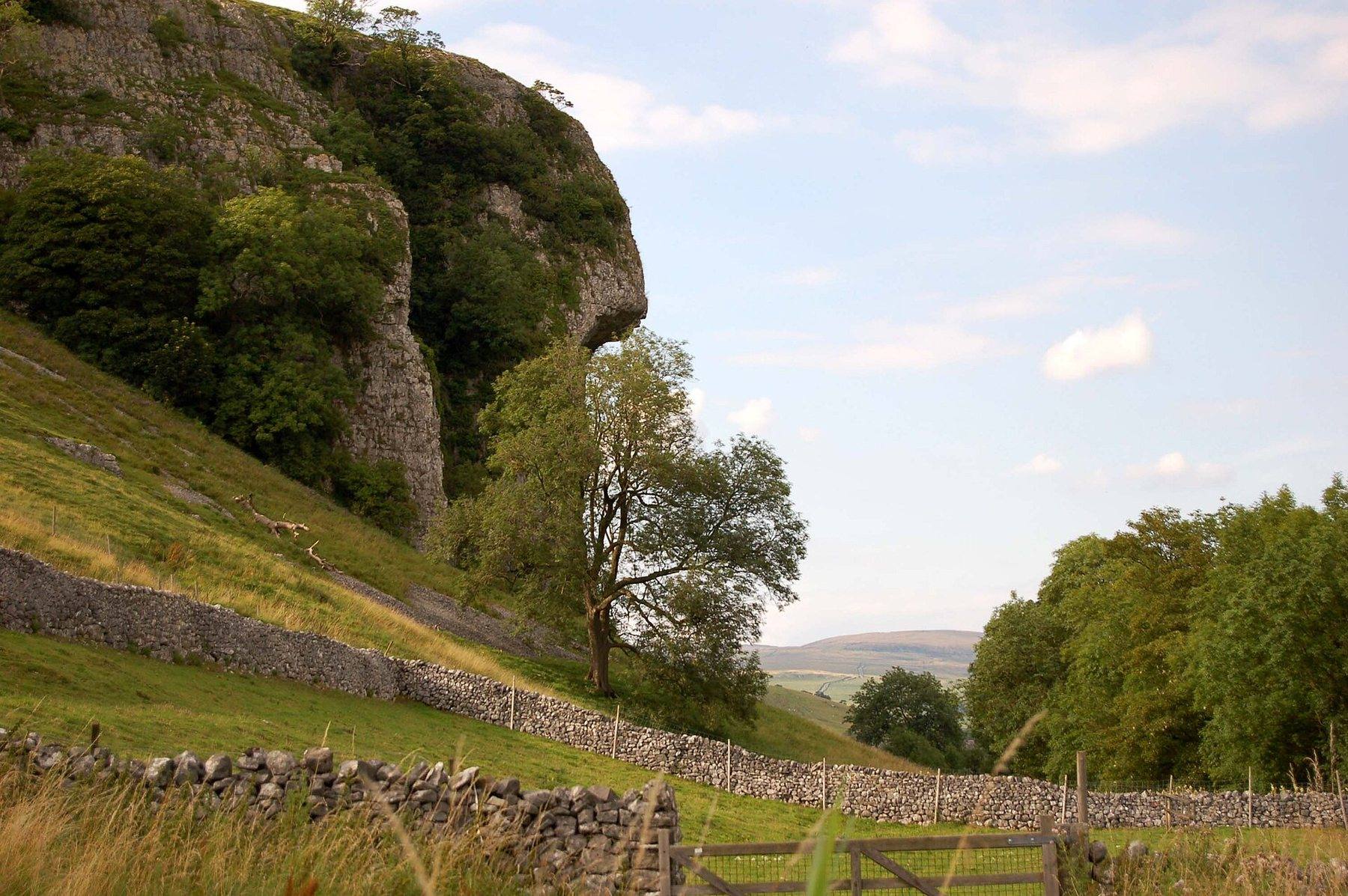 Kilnsey Crag and Mastiles Lane