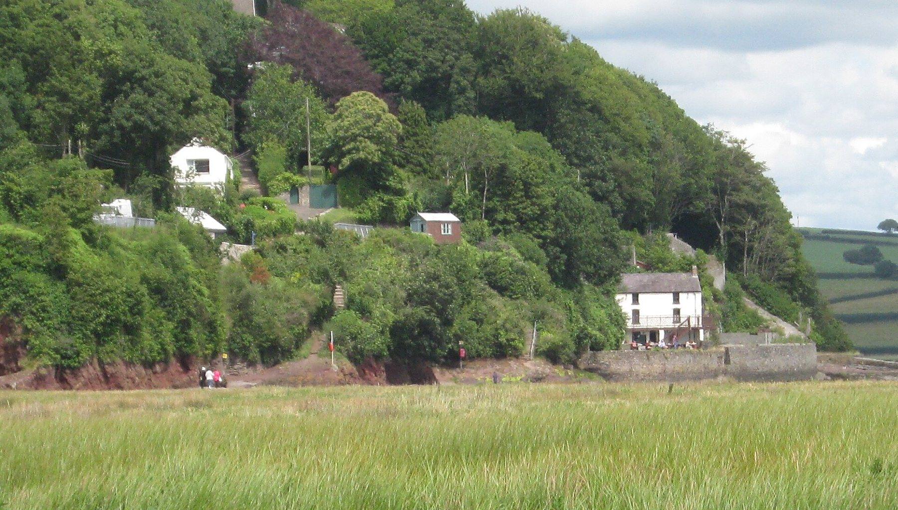 Laugharne: Dylan's Walk to the Boathouse