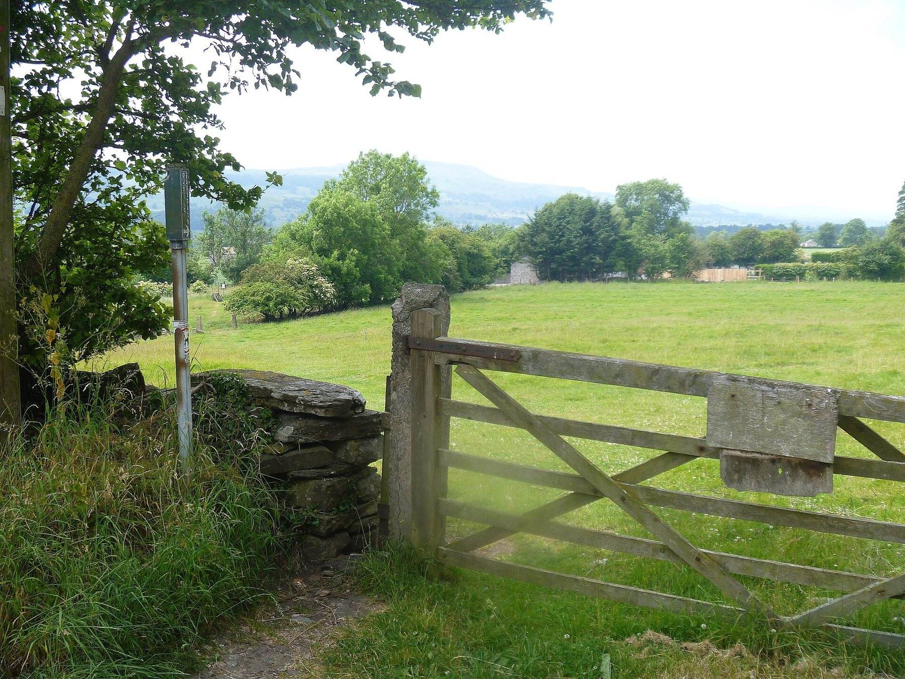 Leyburn Shawl, Preston-under-Scar and Wensley Circular