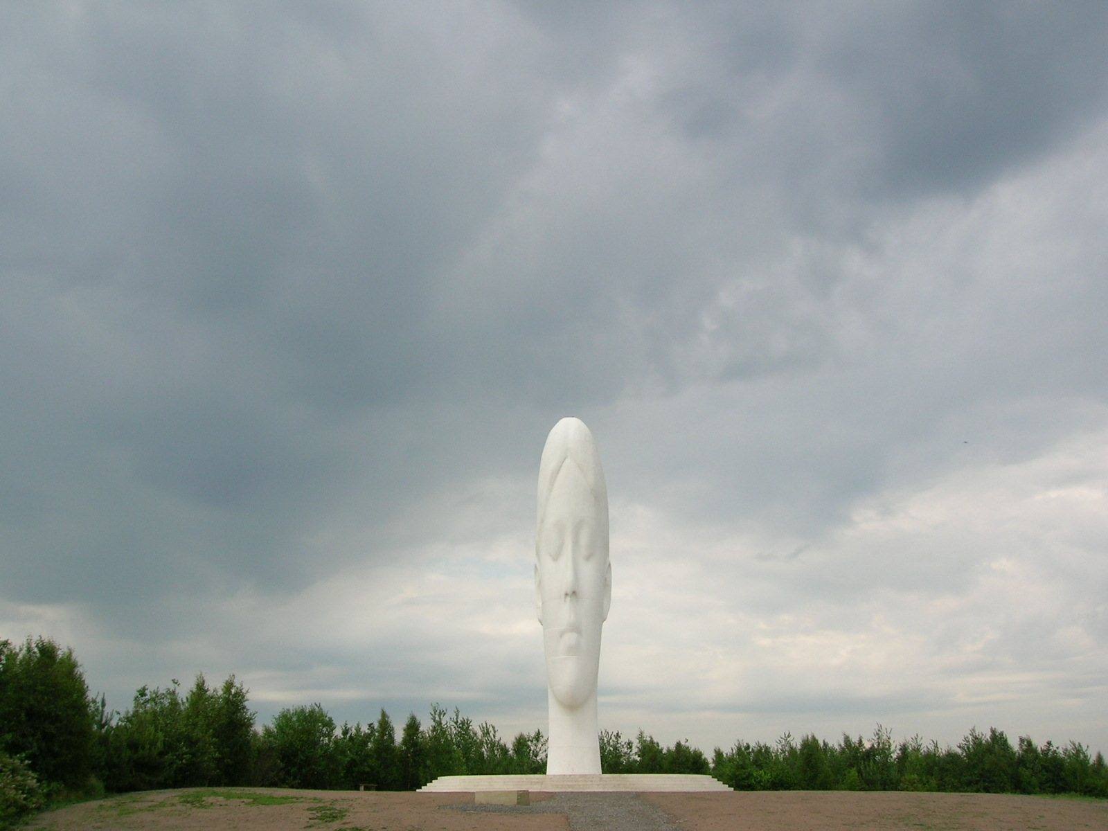 Sutton Manor Woodland and the Dream Sculpture